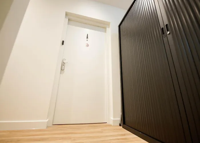 Appartement Boutique Chic 55m2 With Garden - Db6a *