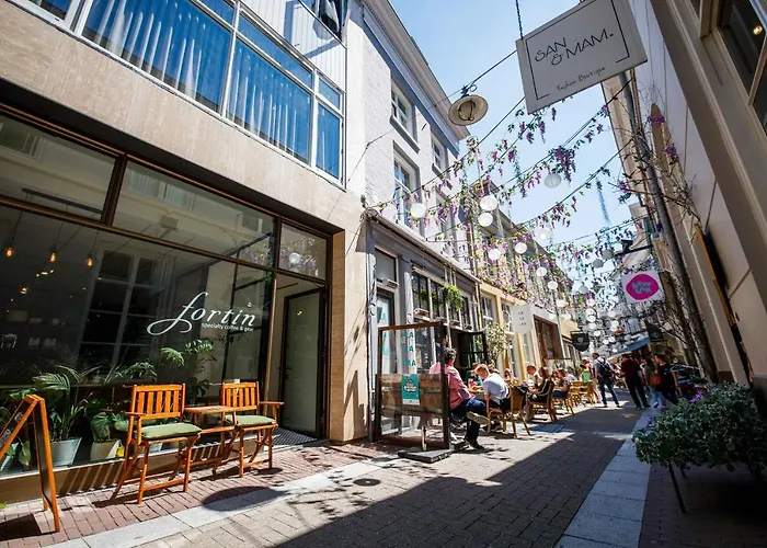 Διαμέρισμα Boutique Chic 55m2 With Garden - Db6a